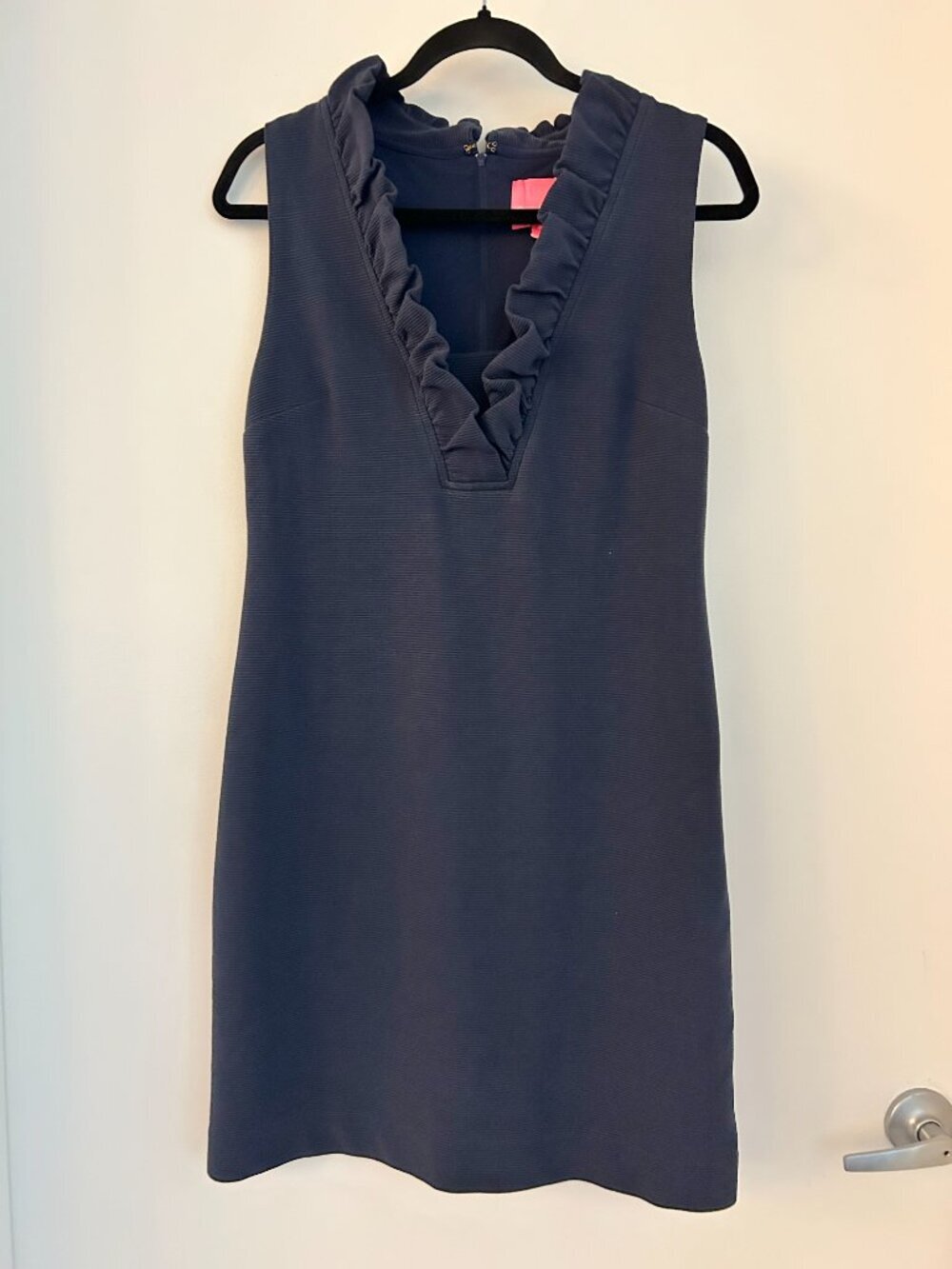 Lilly Pulitzer Tisbury Knit V-Neck Sleeveless Ruffle Sheath Dress True Navy M - Picture 4 of 10